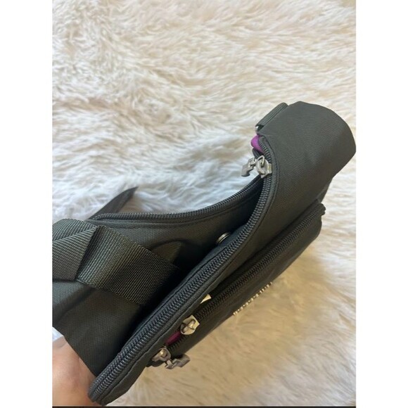 New Baggallini Women's Charcoal Criss Cross 10x11" Crossbody Bags - Picture 3 of 3